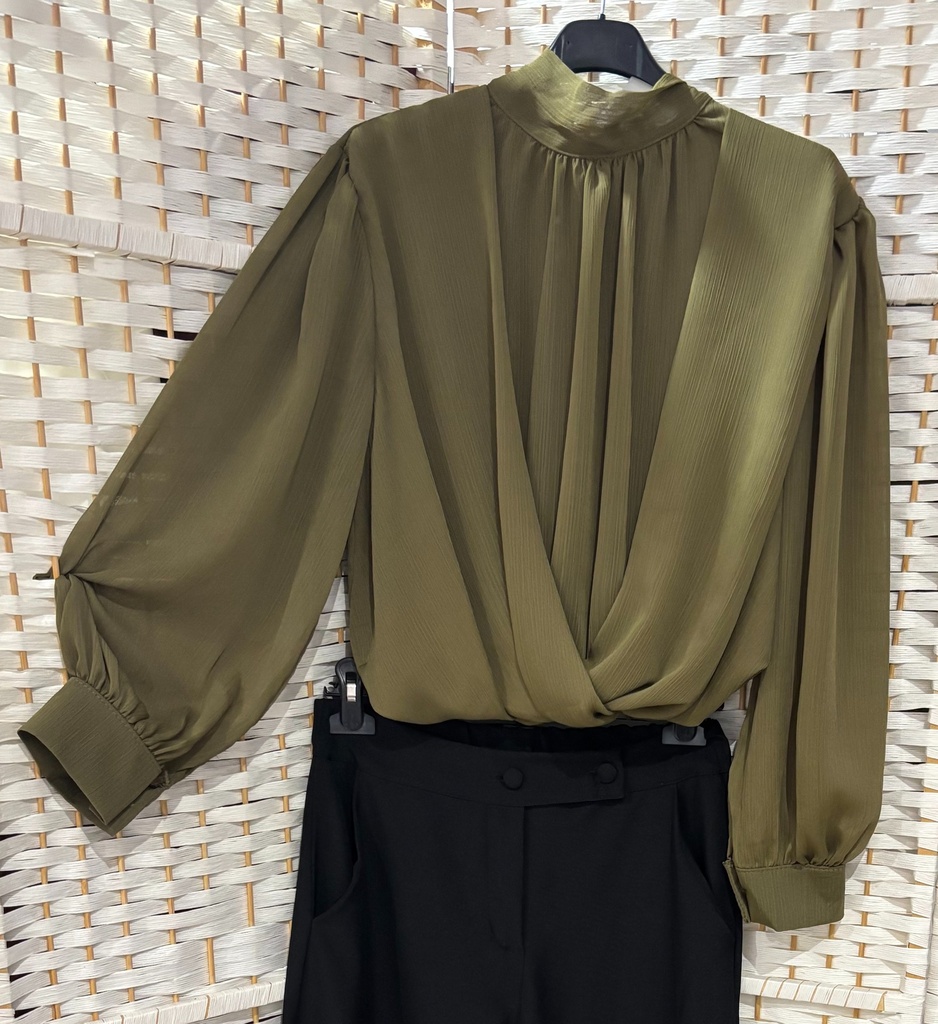 Blusa de señora, color verde
